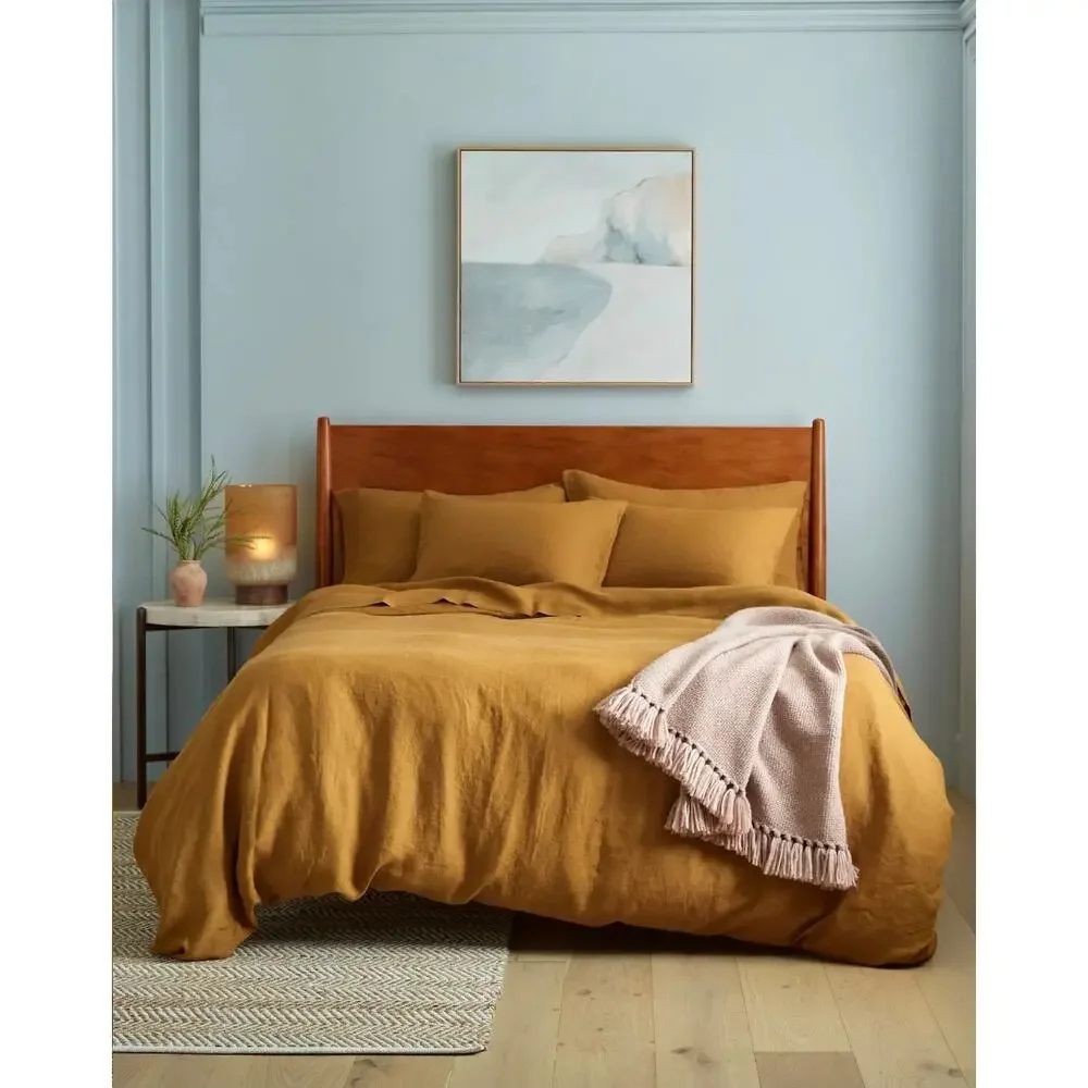 Quince nwot european